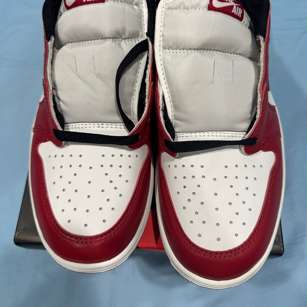 Size 10.5 Men 12 Wmn Nike Air Jordan Retro 1 Low OG Chicago 2025 HQ6998-600 - Picture 6 of 11
